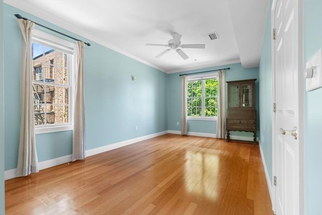 106 Washington St 23, Quincy, MA 02169