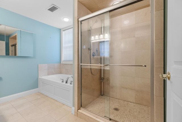 106 Washington St 23, Quincy, MA 02169
