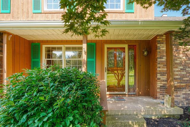 2865 Stringtown Road NW, Lancaster, OH 43130