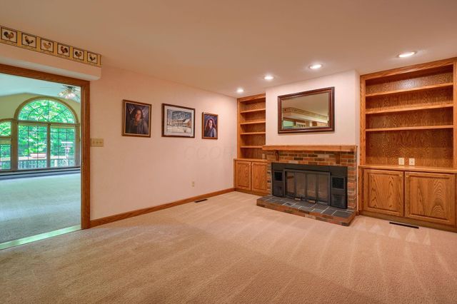 2865 Stringtown Road NW, Lancaster, OH 43130