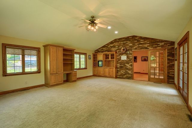 2865 Stringtown Road NW, Lancaster, OH 43130