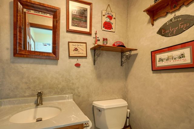 2865 Stringtown Road NW, Lancaster, OH 43130