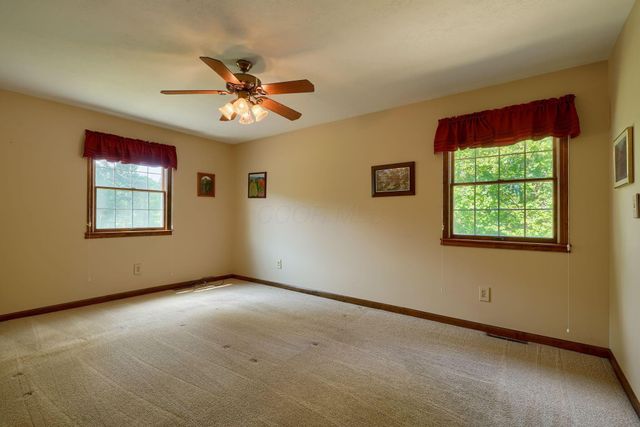 2865 Stringtown Road NW, Lancaster, OH 43130