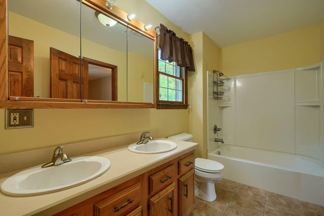 2865 Stringtown Road NW, Lancaster, OH 43130