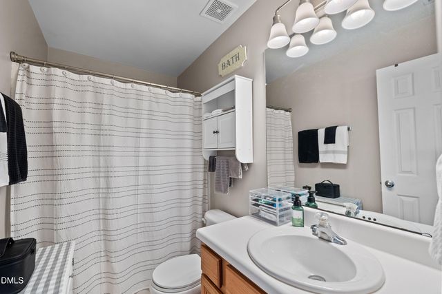 1009 Narcissus, Clayton, NC 27520