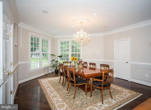 6125 OLD DOMINION DR, Mclean, VA 22101