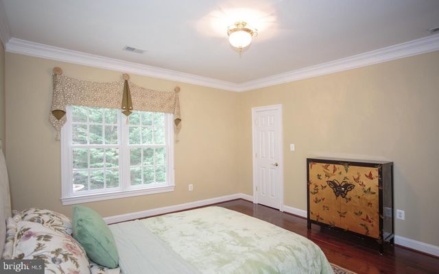 6125 OLD DOMINION DR, Mclean, VA 22101