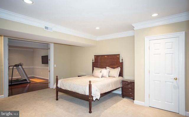 6125 OLD DOMINION DR, Mclean, VA 22101