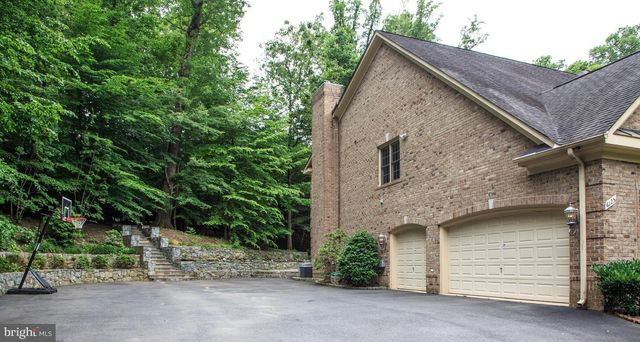 6125 OLD DOMINION DR, Mclean, VA 22101