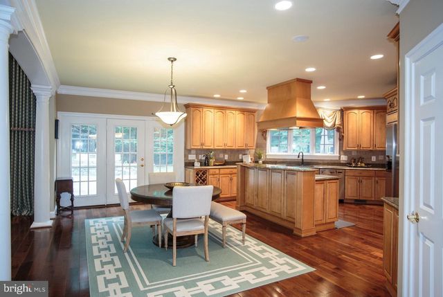 6125 OLD DOMINION DR, Mclean, VA 22101