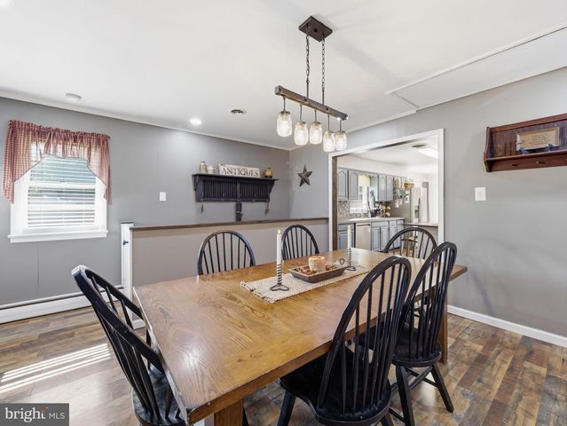 10535 PEACHTREE LN, Williamsport, MD 21795