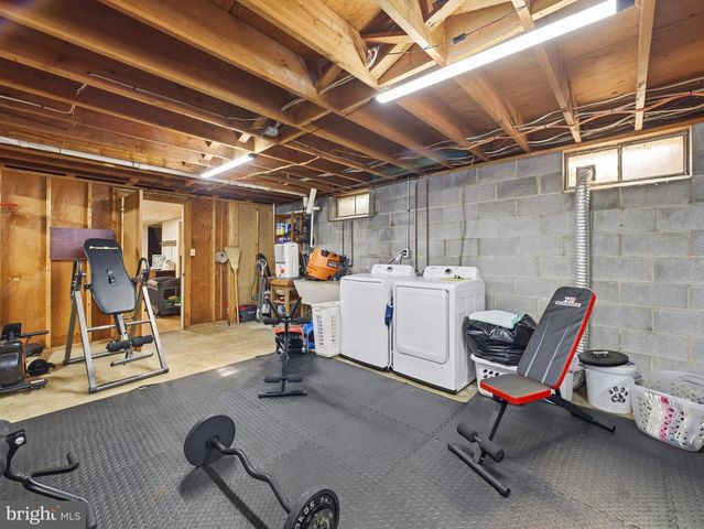 10535 PEACHTREE LN, Williamsport, MD 21795