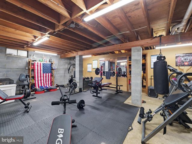 10535 PEACHTREE LN, Williamsport, MD 21795