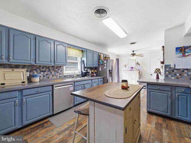 10535 PEACHTREE LN, Williamsport, MD 21795