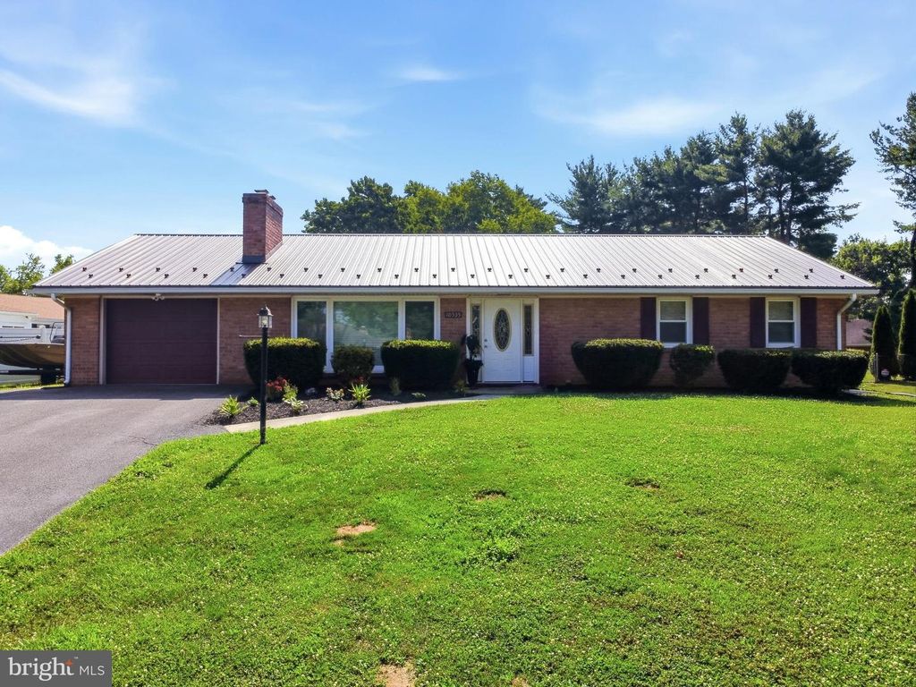 10535 PEACHTREE LN, Williamsport, MD 21795