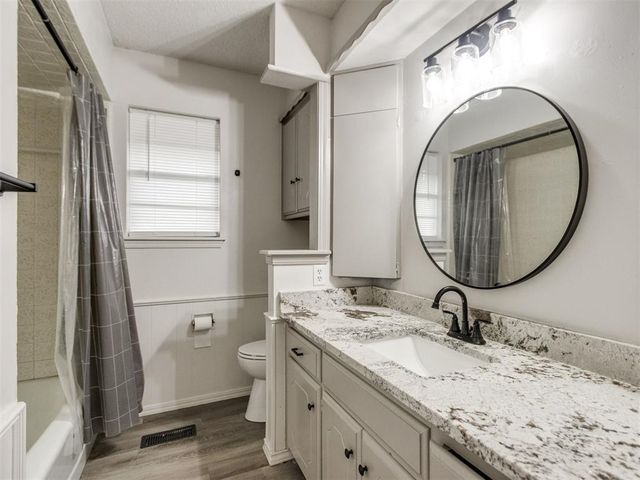 1400 Devonshire Circle, Edmond, OK 73034