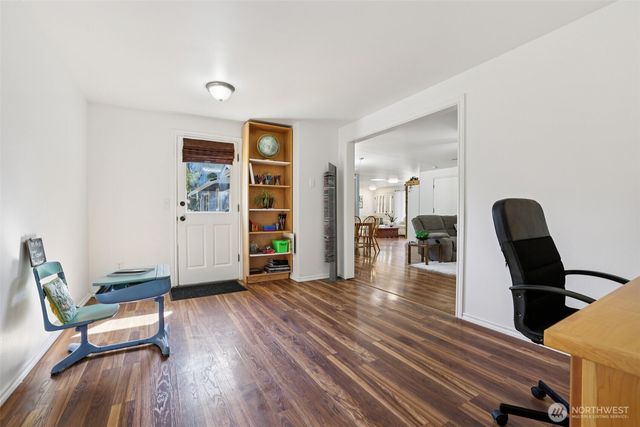 8121 145th Drive SE, Snohomish, WA 98290