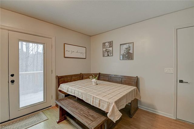 1410 W Old Phillips Road, Pinnacle, NC 27043