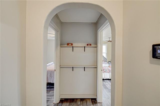 1410 W Old Phillips Road, Pinnacle, NC 27043