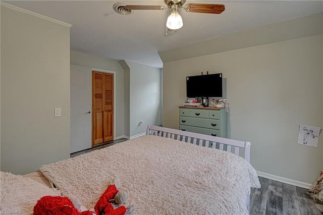 1410 W Old Phillips Road, Pinnacle, NC 27043