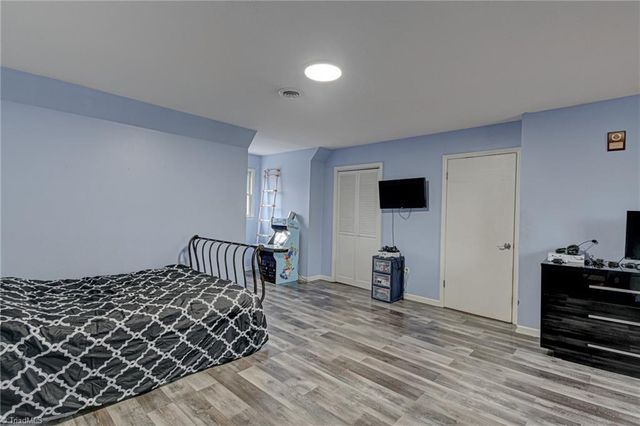 1410 W Old Phillips Road, Pinnacle, NC 27043