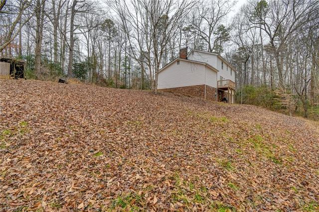1410 W Old Phillips Road, Pinnacle, NC 27043