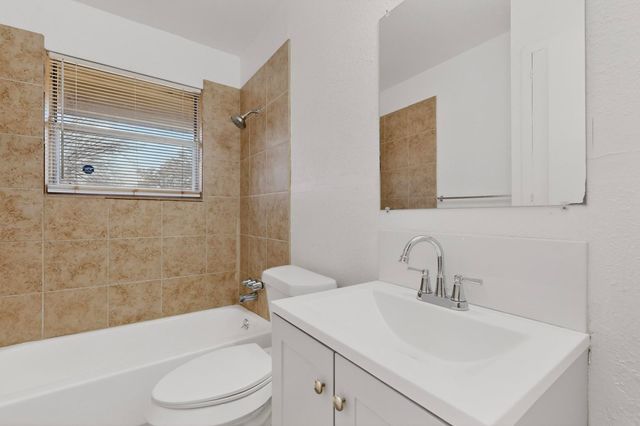 310 Palm Oak Drive, Dallas, TX 75217