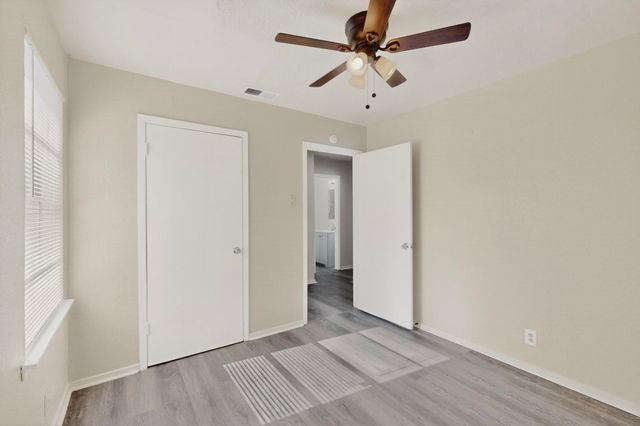 310 Palm Oak Drive, Dallas, TX 75217