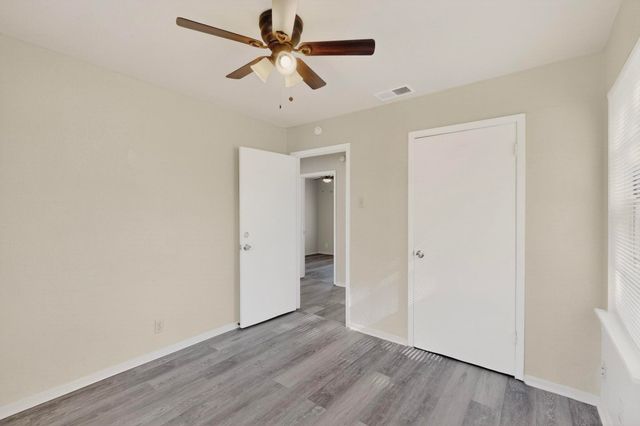 310 Palm Oak Drive, Dallas, TX 75217