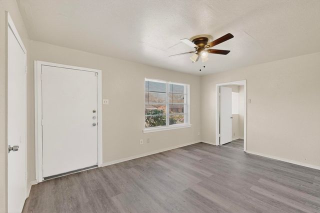 310 Palm Oak Drive, Dallas, TX 75217