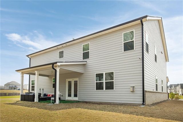 379 Blue Juniper Circle, Loganville, GA 30052