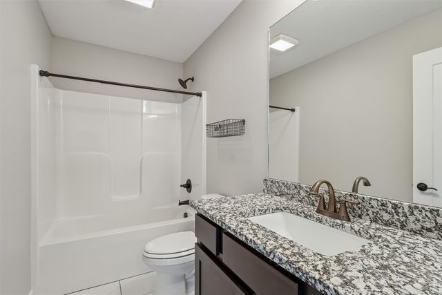 2503 E 47th Street, Des Moines, IA 50317