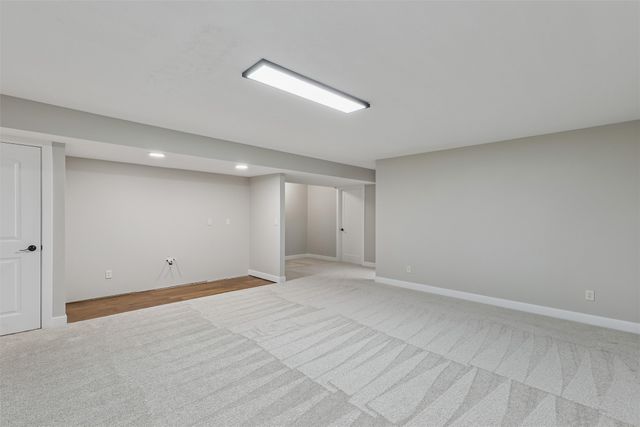 2503 E 47th Street, Des Moines, IA 50317