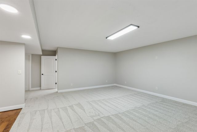 2503 E 47th Street, Des Moines, IA 50317