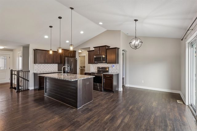 2503 E 47th Street, Des Moines, IA 50317