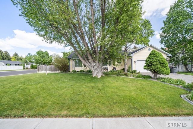 1089 Lowell Drive, Idaho Falls, ID 83402