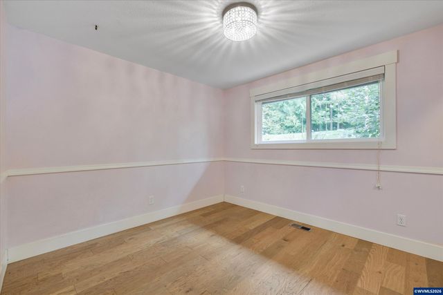 12653 NE Cedarbrook Rd, Aurora, OR 97002