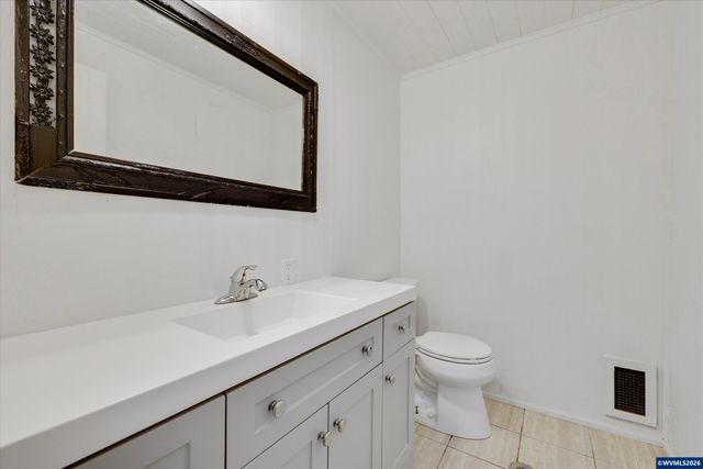 12653 NE Cedarbrook Rd, Aurora, OR 97002
