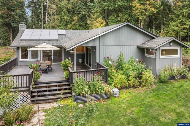 12653 NE Cedarbrook Rd, Aurora, OR 97002