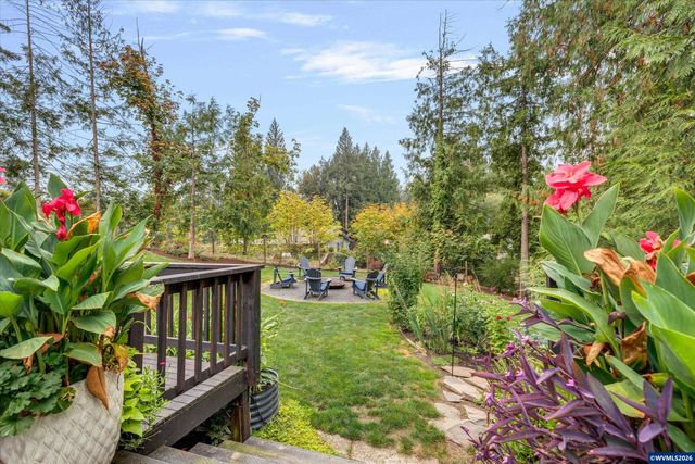 12653 NE Cedarbrook Rd, Aurora, OR 97002