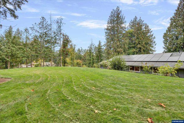 12653 NE Cedarbrook Rd, Aurora, OR 97002