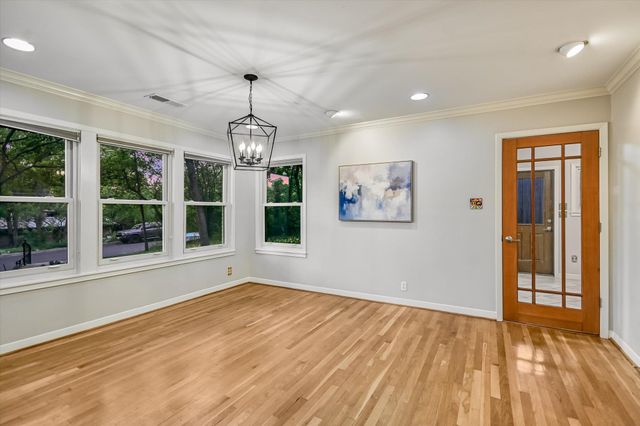 1113 BLUEBONNET LN, Austin, TX 78704