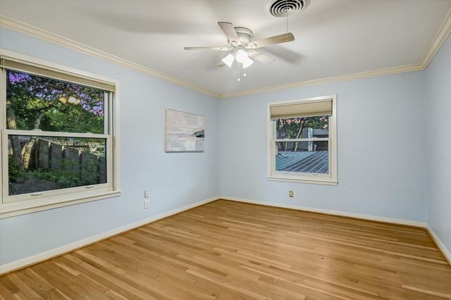 1113 BLUEBONNET LN, Austin, TX 78704