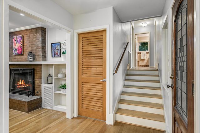 1113 BLUEBONNET LN, Austin, TX 78704