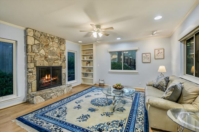 1113 BLUEBONNET LN, Austin, TX 78704