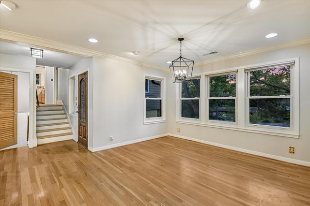 1113 BLUEBONNET LN, Austin, TX 78704