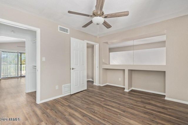 6920 W Morrow Drive, Glendale, AZ 85308