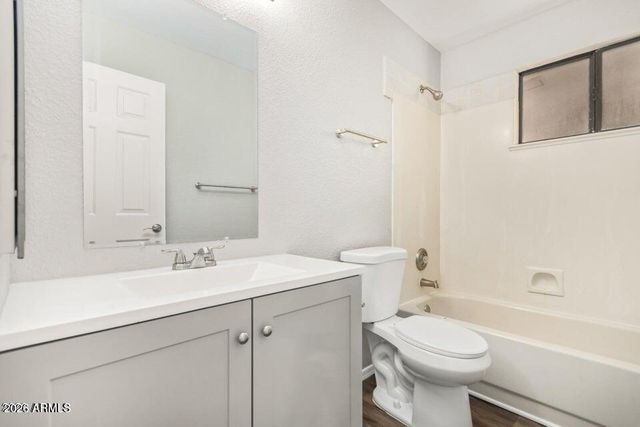 6920 W Morrow Drive, Glendale, AZ 85308