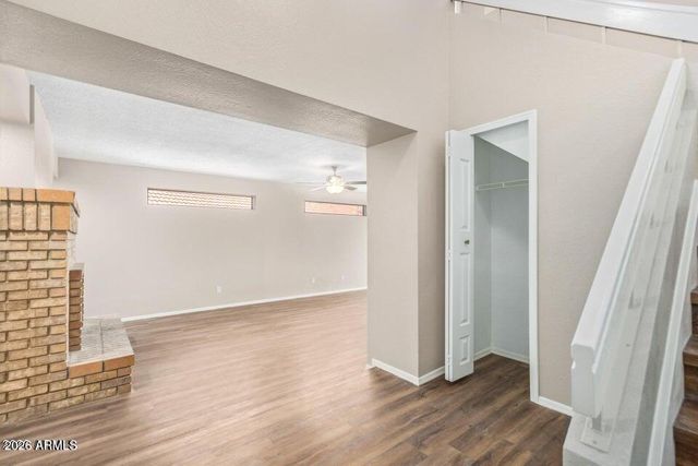 6920 W Morrow Drive, Glendale, AZ 85308
