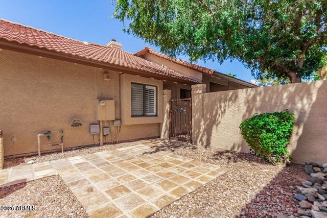 6920 W Morrow Drive, Glendale, AZ 85308